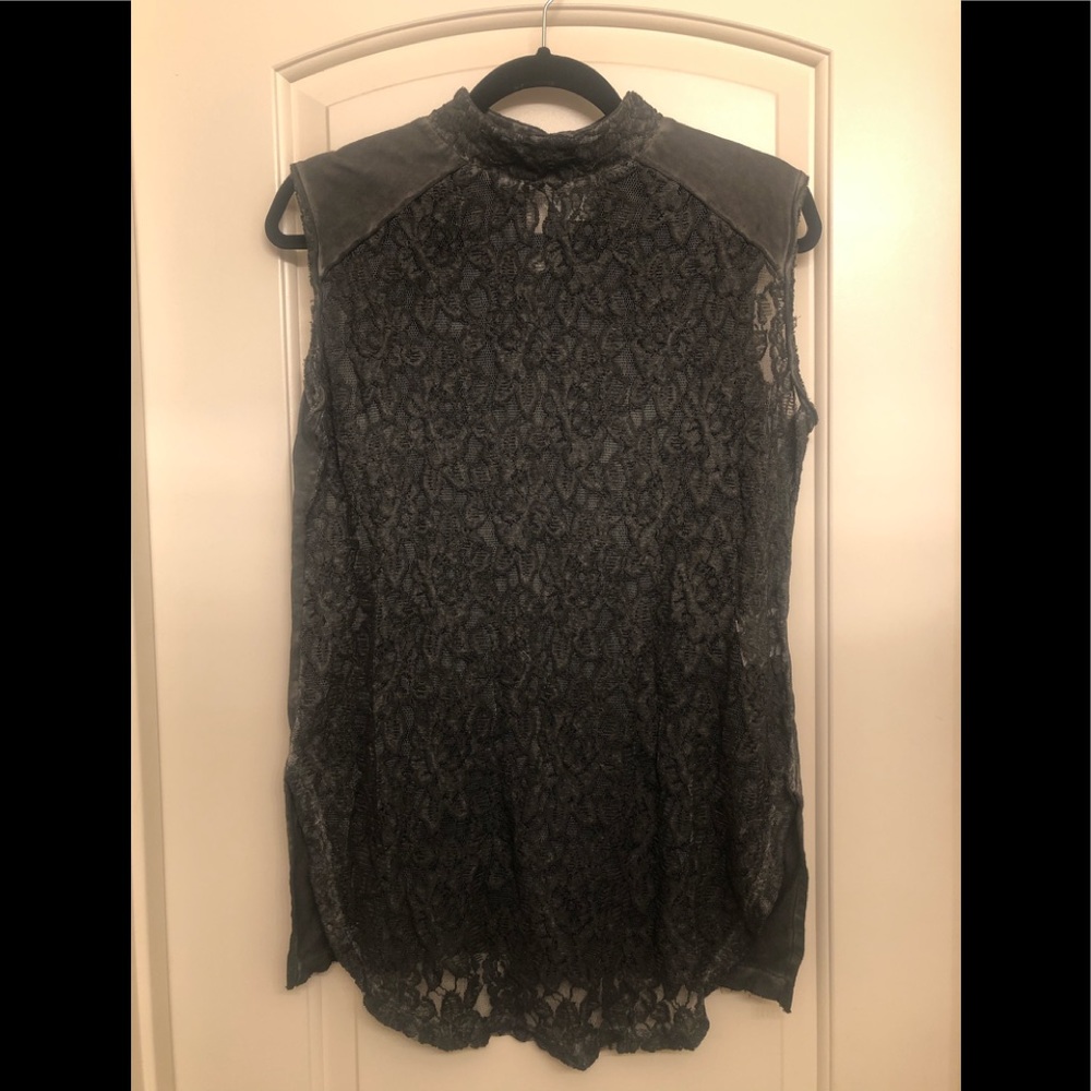 Mid length shirt